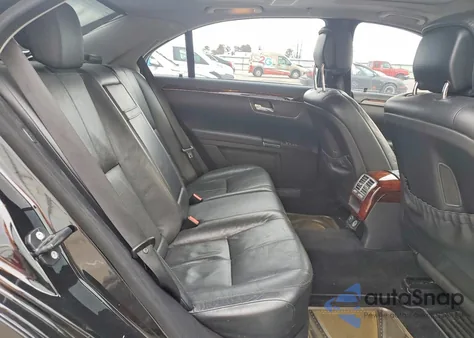 2007 Mercedes-Benz S 550 z USA, uszkodzony, nr VIN WDDNG71XX7A120078